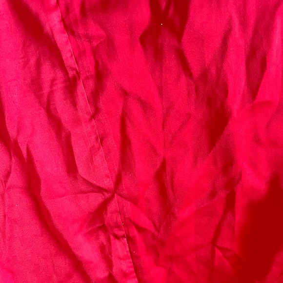 Red satin midi dress with slit - Picture 4 of 5